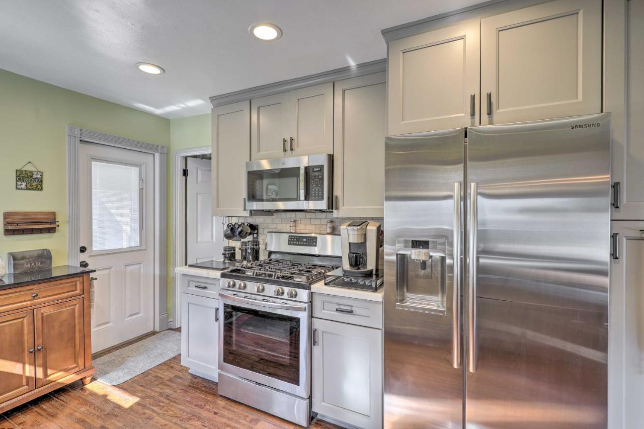 Charming Craftsman Cottage With Garden And Hot Tub! Fullerton Exterior photo
